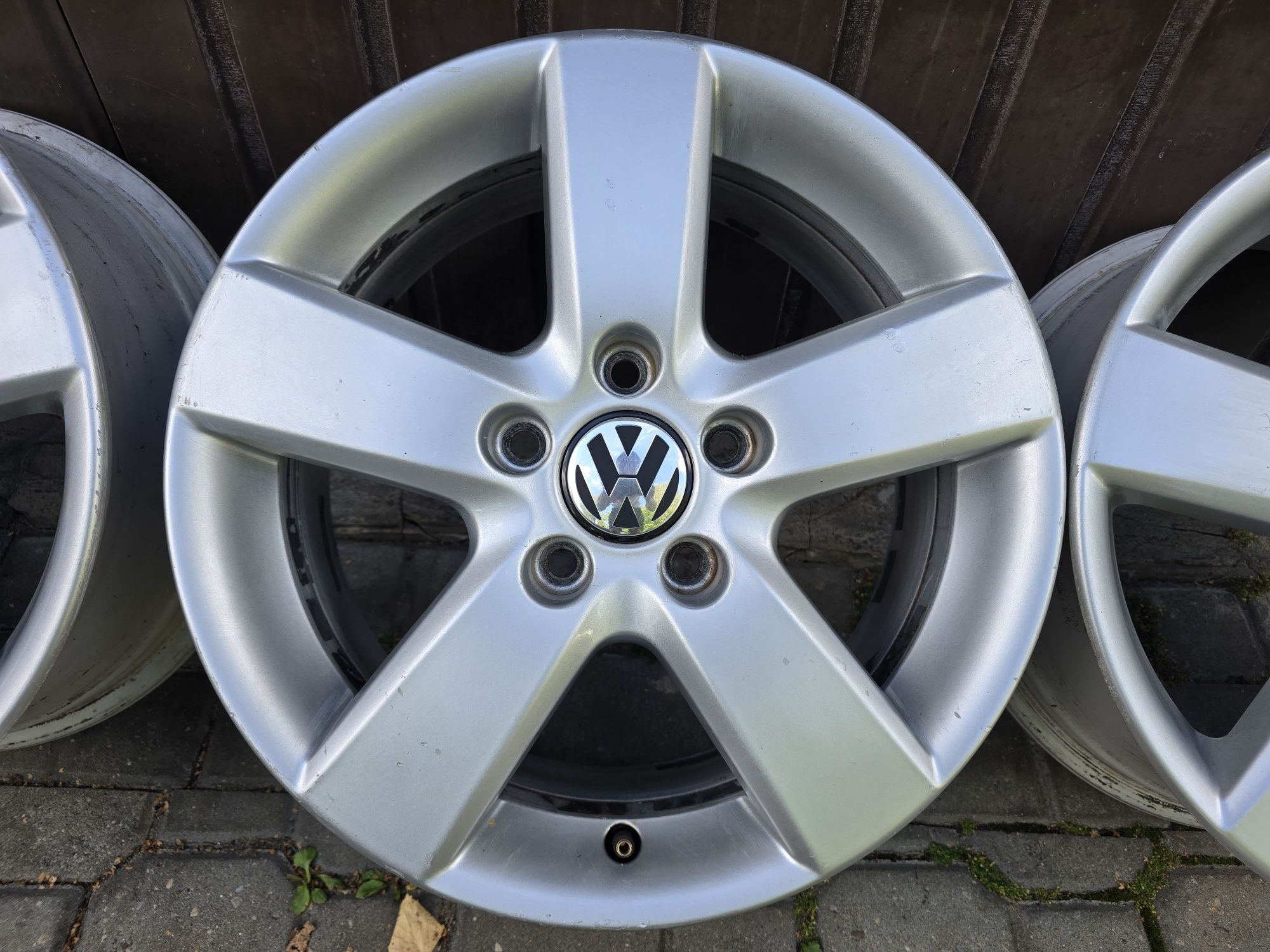Felgi aluminiowe 16" VW Golf 5x112 Passat CC Jetta Touran Caddy Beetle