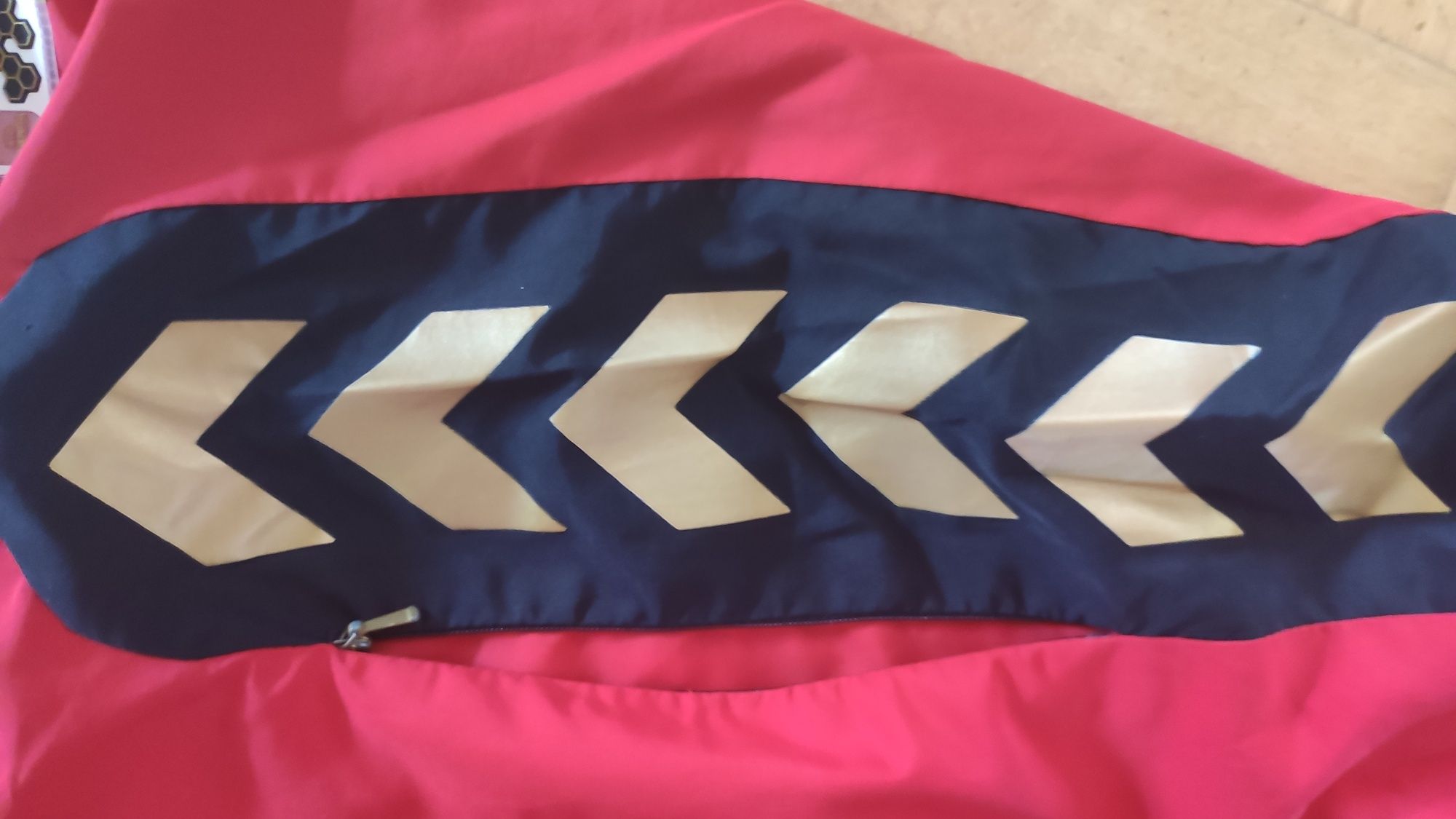 Kurtka sportowa wiosenna Hummel