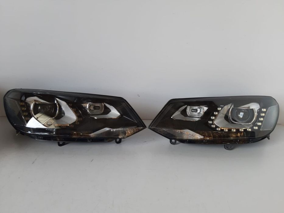 Volkswagen touareg 7P lampa przednia xenon R 12678