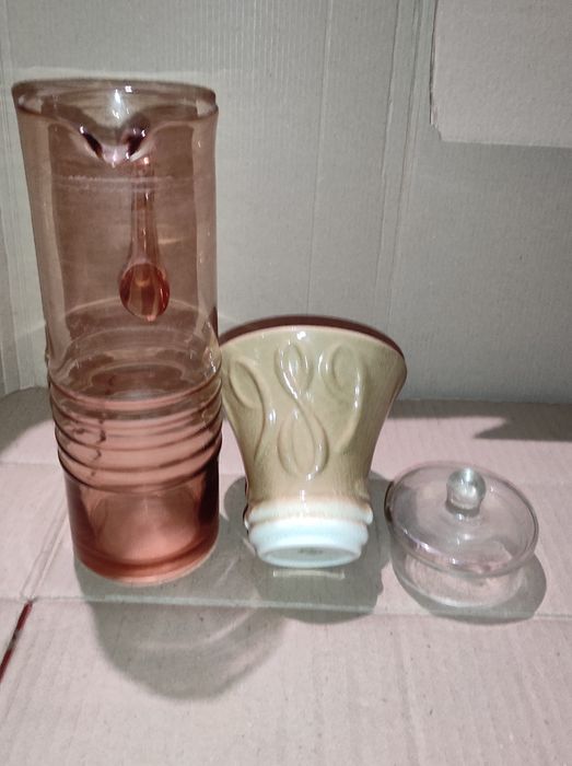 Кувшын,чашка.    .