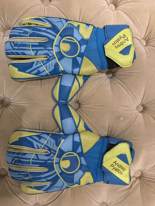 Воратарские перчатки