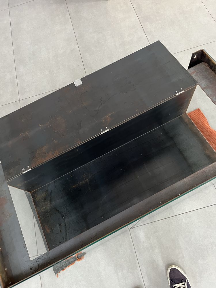 Przeszklony box reklamowy / ekspozytor / terrarium