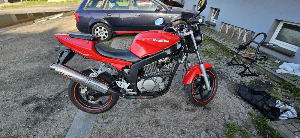 Hyosung GT125 Comet