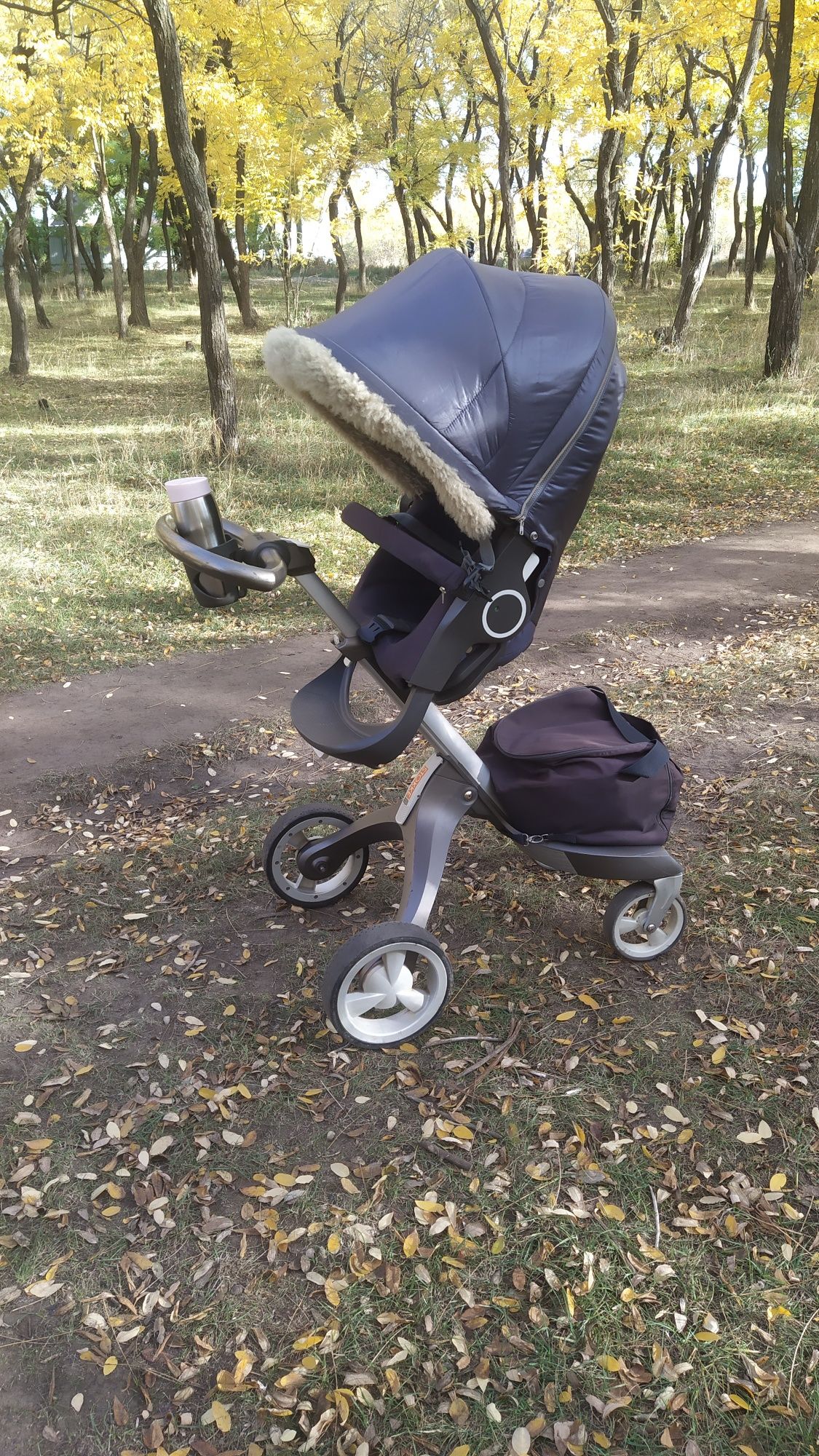 Продам детскую коляску STOKKE 3в1