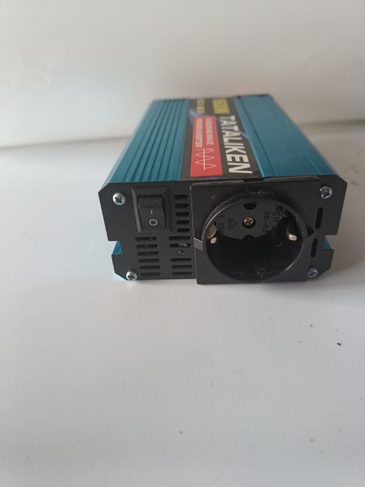Przetwornica 12v 230 v 1600 w czysty sinus