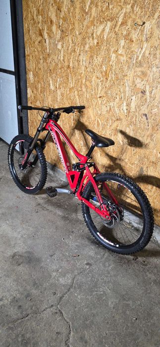 Mondraker summum dh,enduro,fr,speciaized, trek,scot