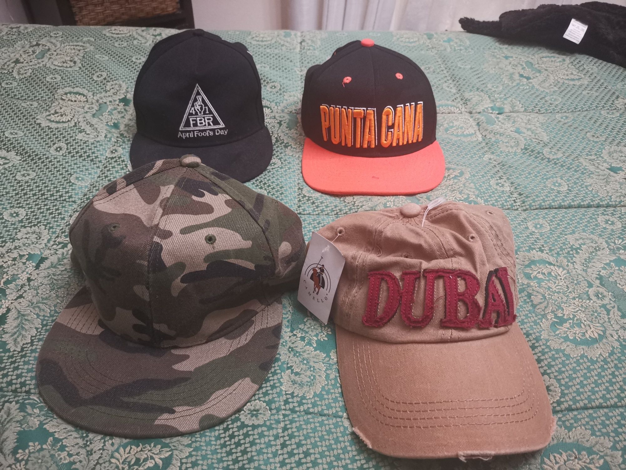 Caps/Bonés Novos