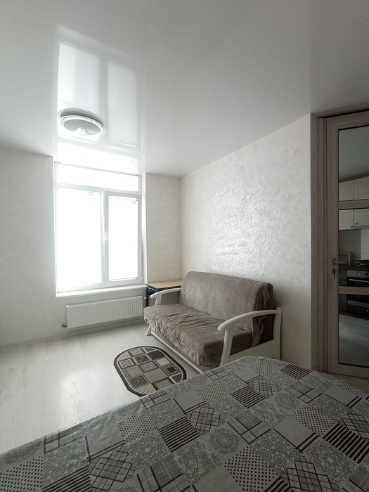 Здається 1км квартира на Дружбі в новобудові