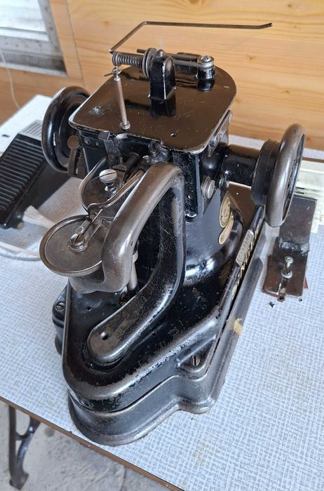 Maszyna kuśnierska, napęd elektryczny. Transport do 100 km.