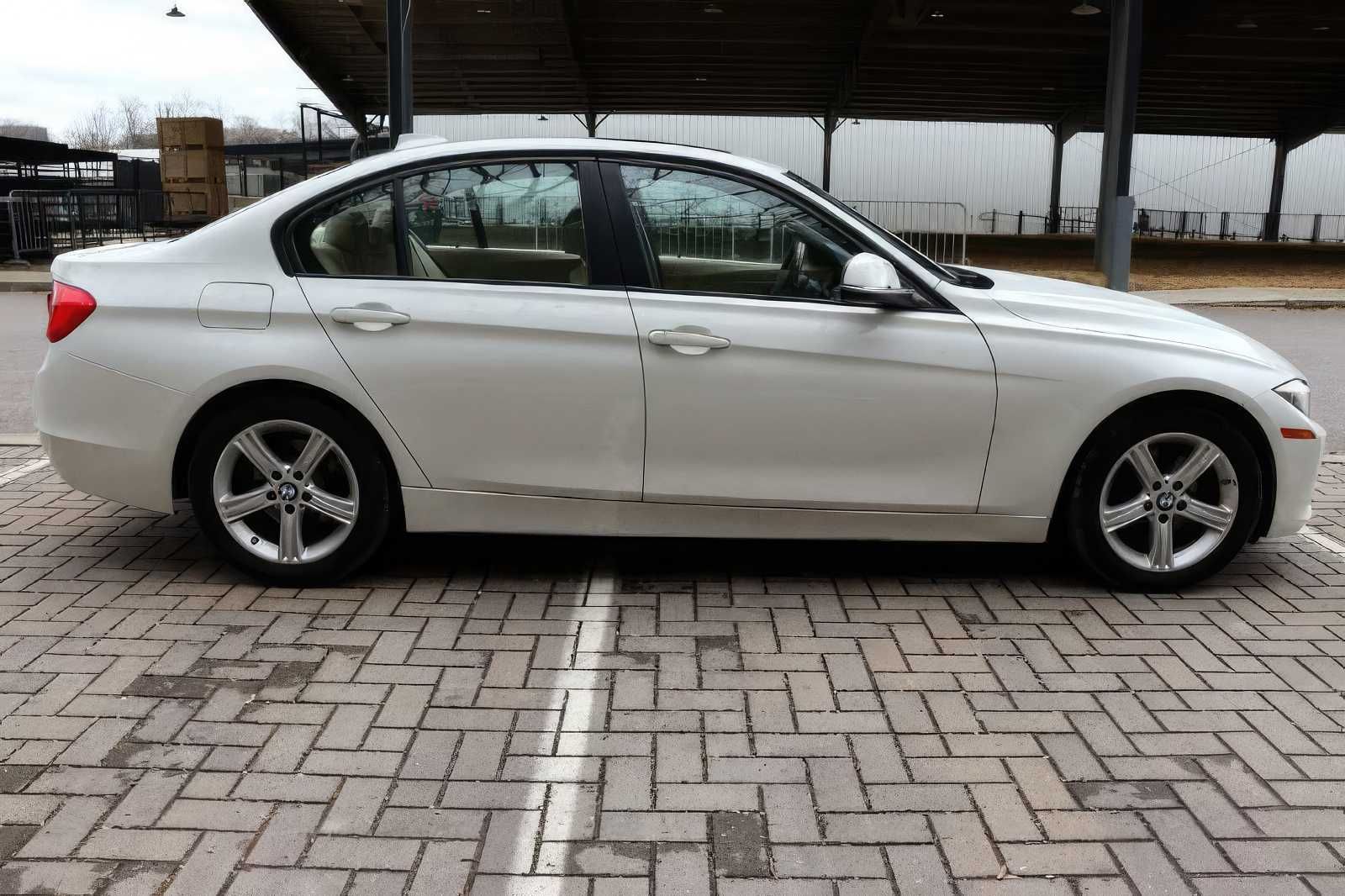 2013 BMW 3 Series 320i xDrive
