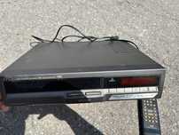 Odtwarzacz VHS firmy JVC