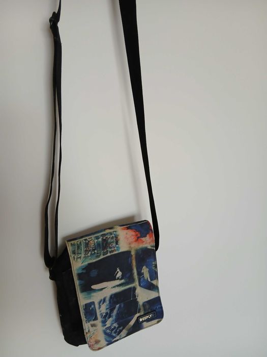 Mochila tiracolo deeply