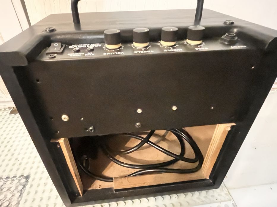 Бас-комбік Ibanez IBZ10BV2