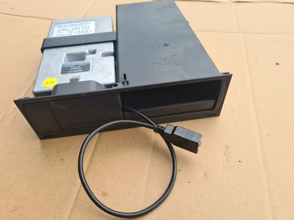 MODUŁ AMI Audi Music Interface media AUDI A4 B8 A5 8T Q5 Q7 A6 C6 A8