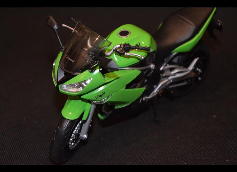 WELLY KAWASAKI NINJA 650R 1:10 model kolekcjonerski nowy