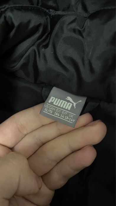 Продам чёрную куртку Puma