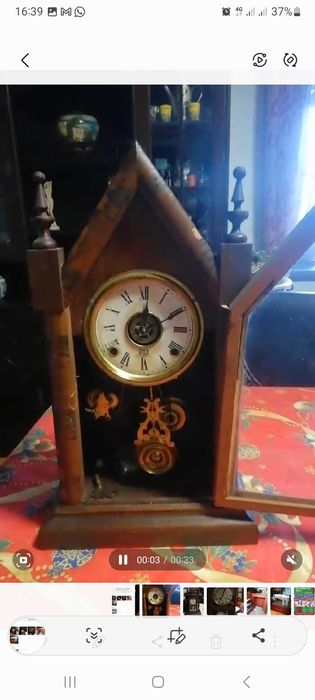 Vendo relógios de parede em bom estado