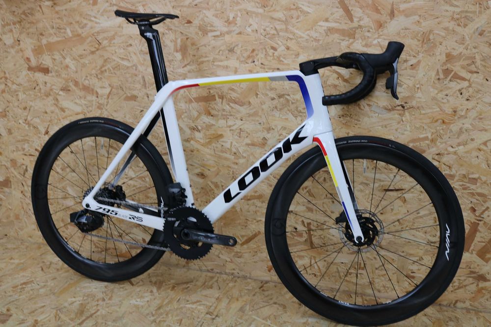 Bicicleta disco LOOK 795 Blade RS - Sram Force AXS - Rodas carbono