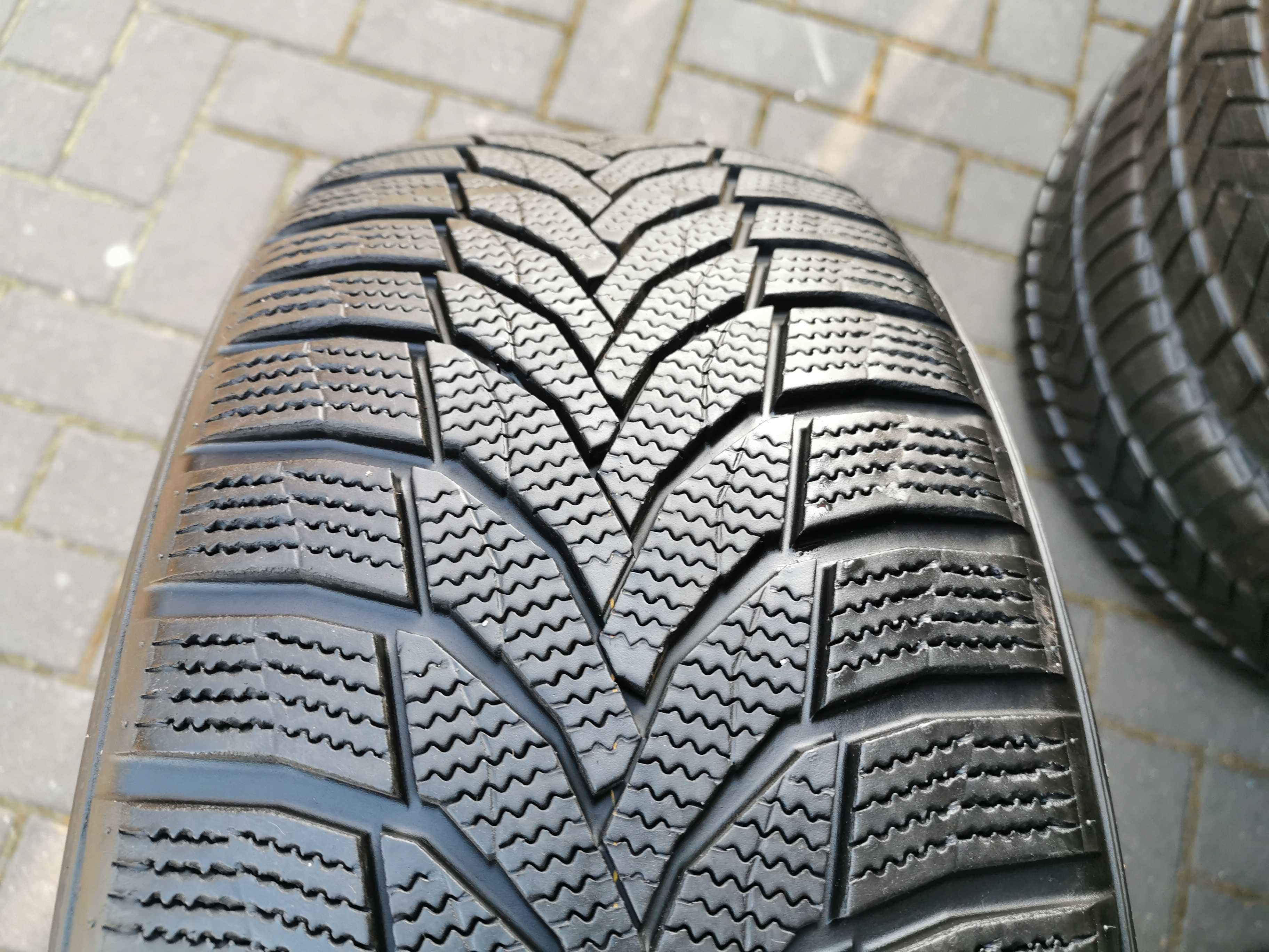 225/55 97H R17 NEXEN WU7 7.5mm 2022r Zimowe Opony 4szt Ładne
