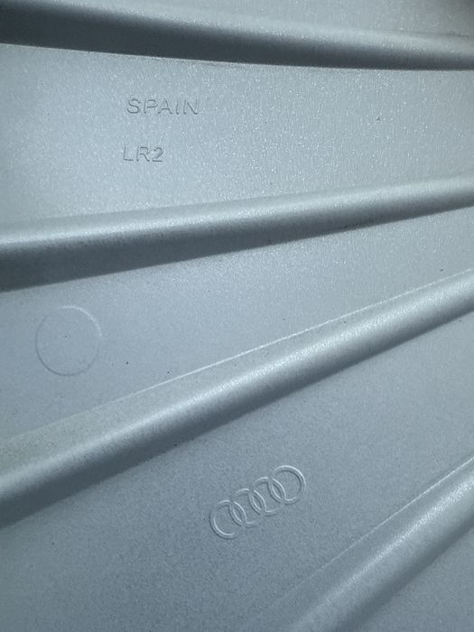 КОВПАКИ AUDI r16 A3 A4 A6 8K0 601 147 4 штуки VW Volkswagen Skoda Seat