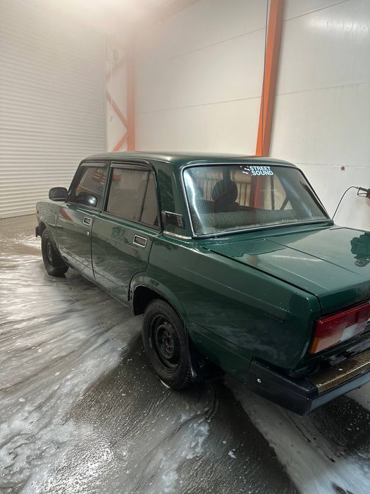 Продам ваз 2105 с переоформление срочно!