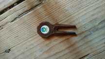 Marcador/garfo de golfe em metal - Troia Golf