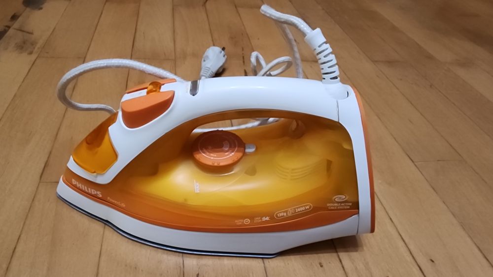 Праска Philips power life.