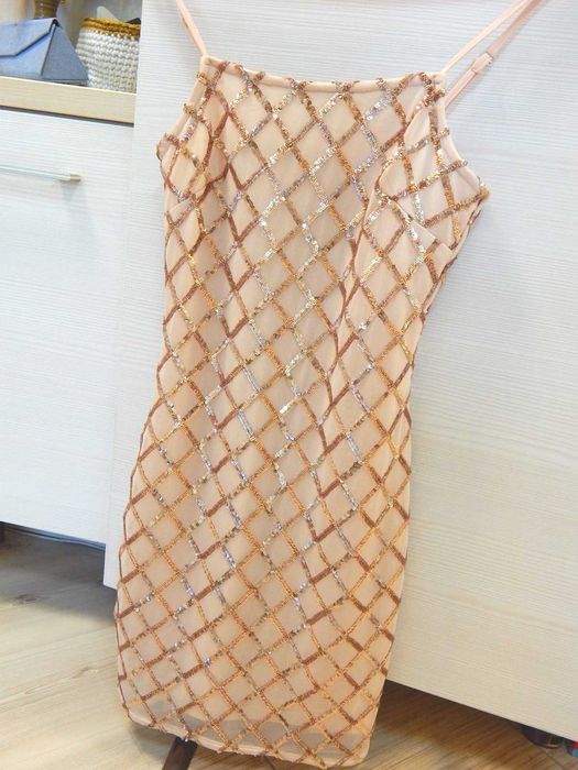 Платье вечернее 44 размер с пайетками