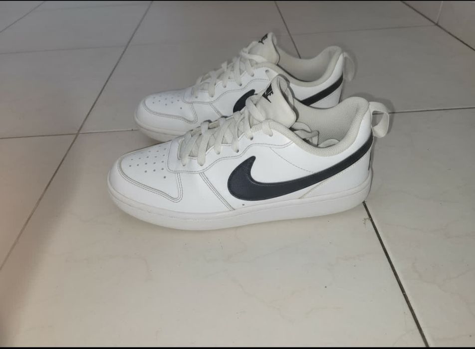 Nike Court Vision! Preto e branco versão europeia tamanho 38 e 39