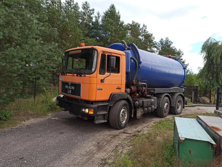 MAN F2000  Asenizacyjny Man F2000, 6x2, 17m3, specjalny, bardzo krótki