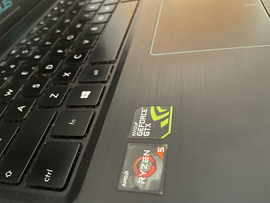 Pc asus ledtop em bom estado