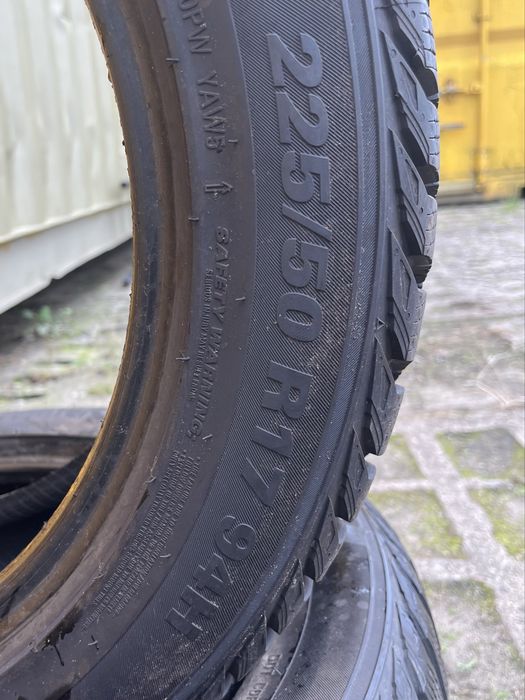 2 Opony zimowe Kumho Wintercraft 94H 225/50/17