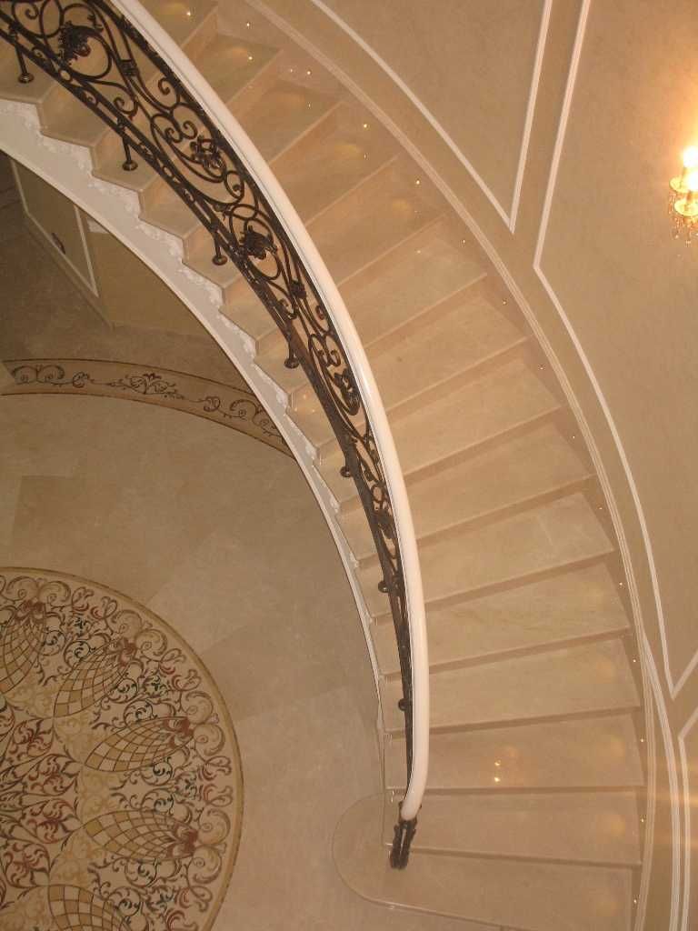 Мраморные ступени, гранитные ступени, ступени из мрамора, монтаж