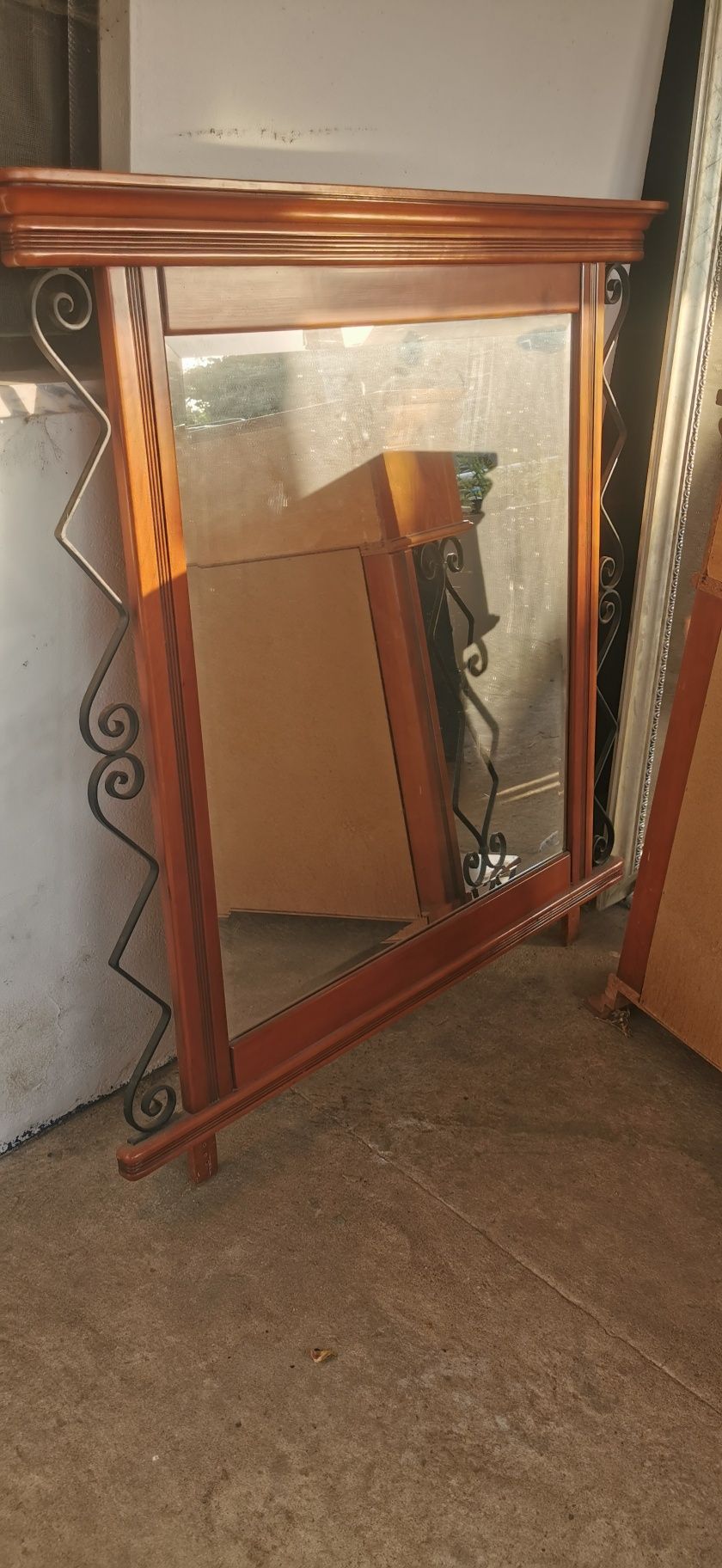 Móvel  decorativo usado