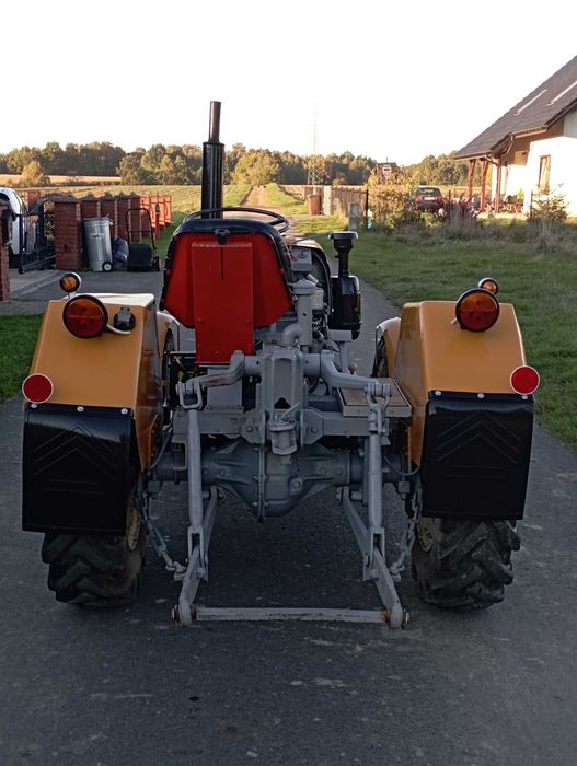 BDB. Przeróbka Ursusa C-330/328 Jest > Bez : WOM -- Nie Rejestr.