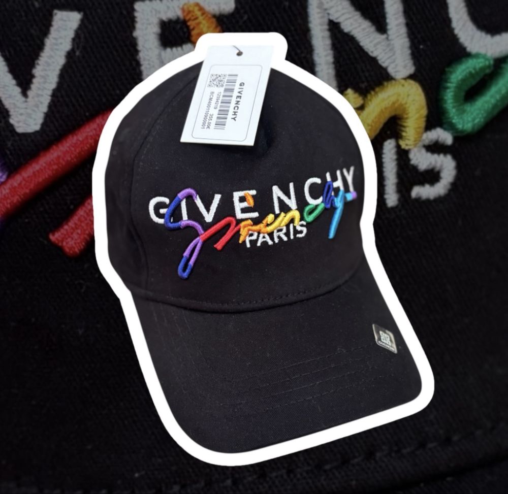 Czapka givenchy model limitowany