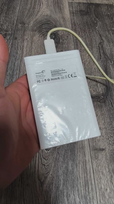 Жорсткий диск Seagate 1TB