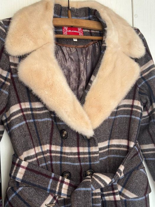 Зимове жіноче пальто Velanna