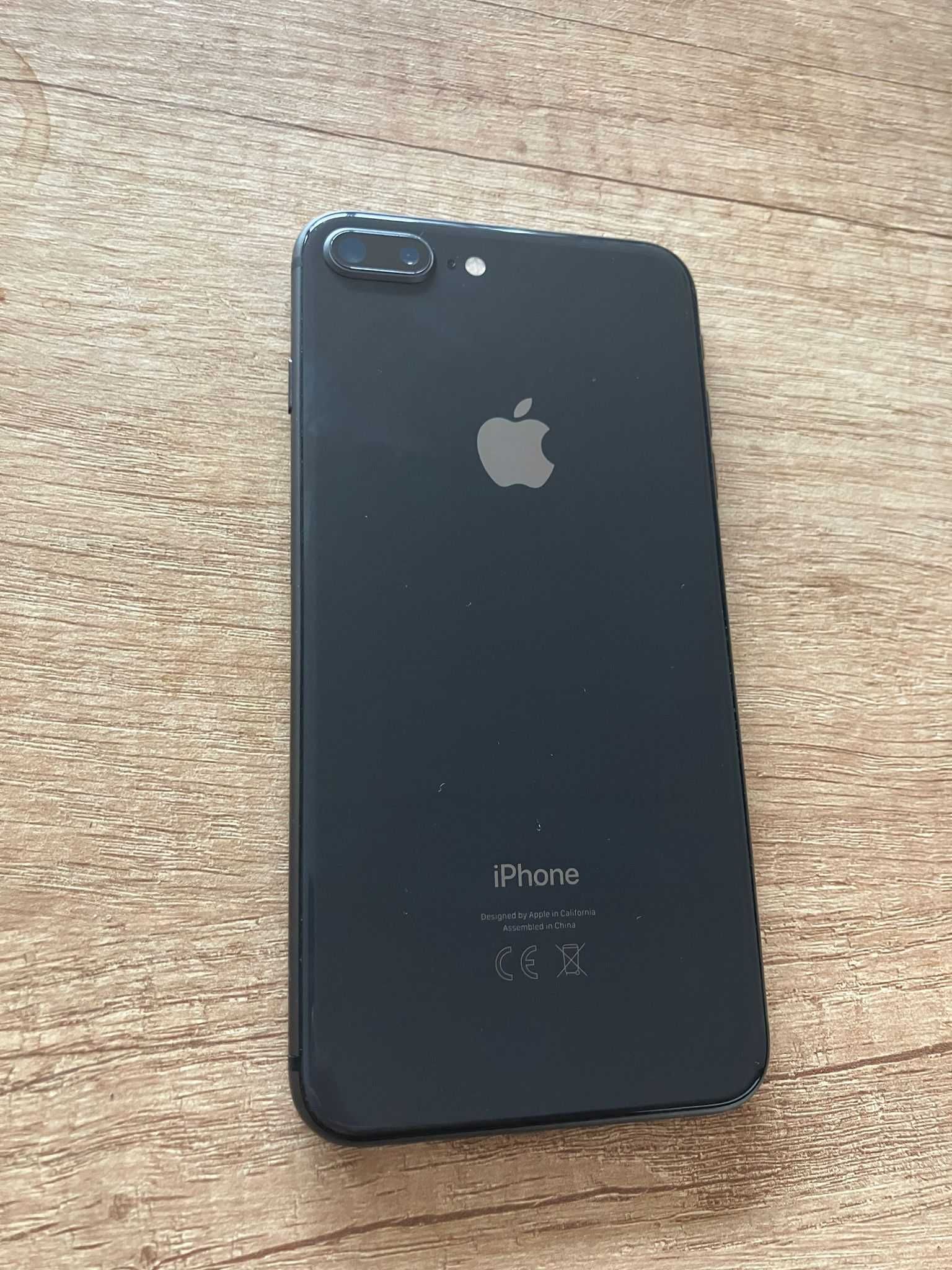 iPhone 8 Plus 64 GB – Bateria 100% – Nowy ekran – Pudełko + ładowarka