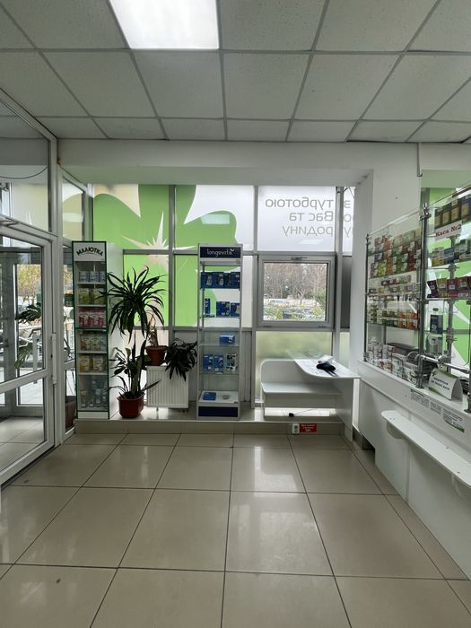 Оренда комерційного приміщення 56 кв.м на Корбутівці