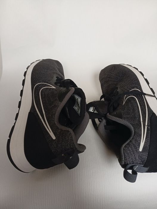 Кросівки Nike 27