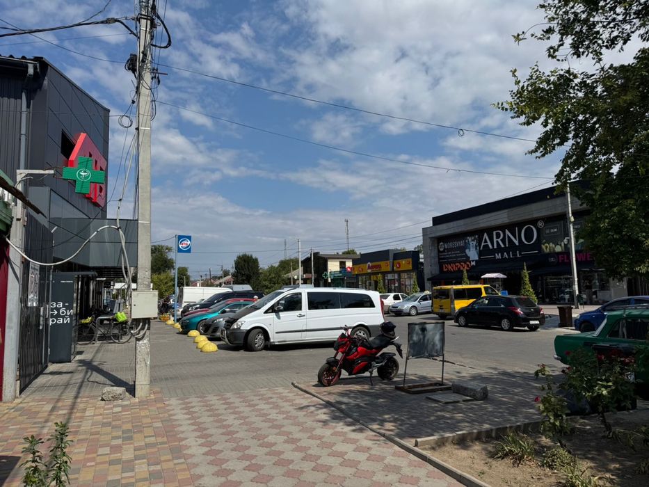 Аренда помещения 2 этаж вход с  фасада