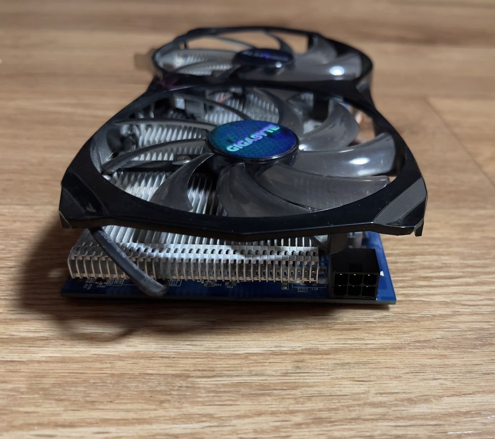 Продам відеокарту(видеокарта) Gigabyte GeForce GTX 550 Ti 1024MB GDDR5