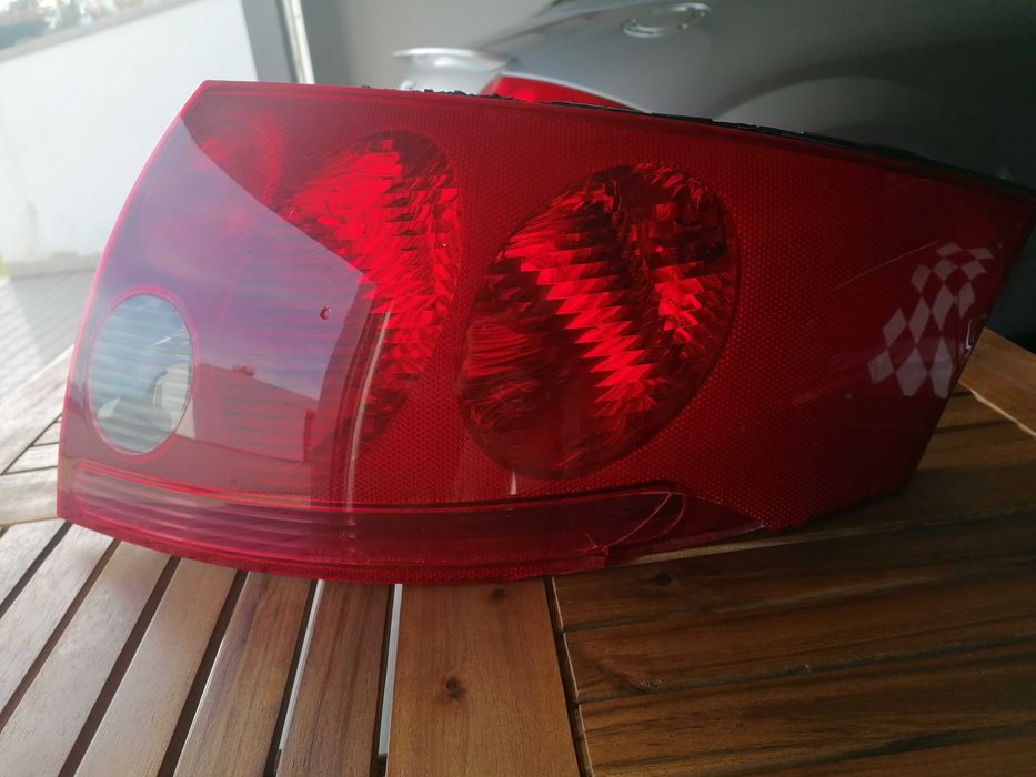 Faróis traseiros  originais audi tt mk1