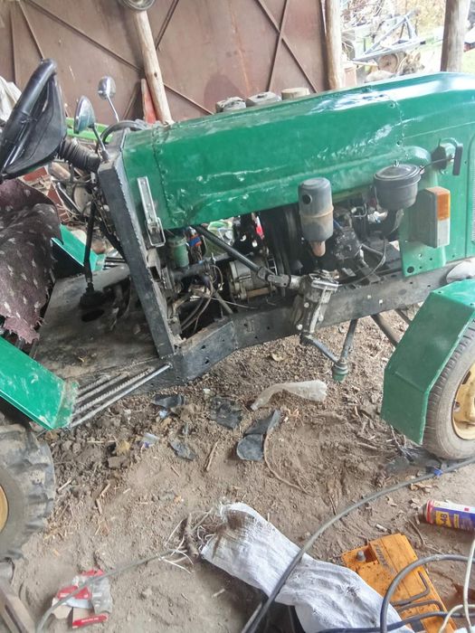 Продам міні трактор находу