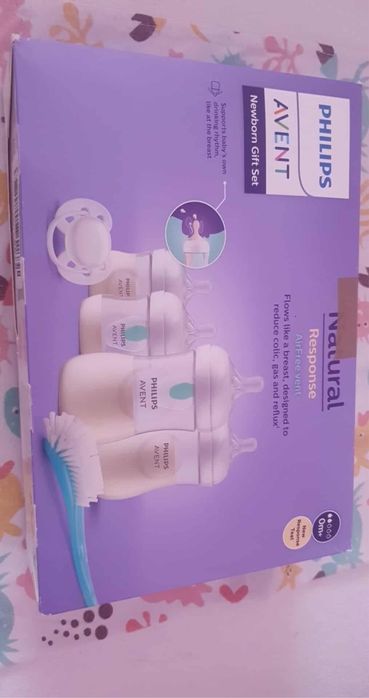 Zestaw butelek Philips Avent Natural ( Nowy, niepełny)