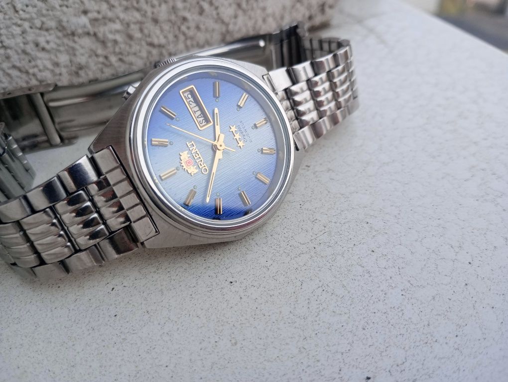 Błękit morski zegarek orient crystal japan ni seiko tissot citizen