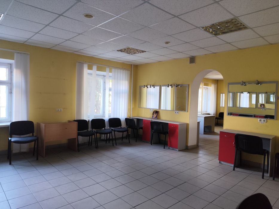 Продам приміщення центр вул Благовісна - Грушевського
