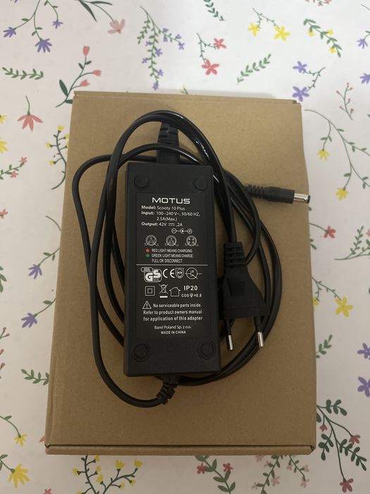 Ładowarka do hulajnogi motus Scooty 10 plus