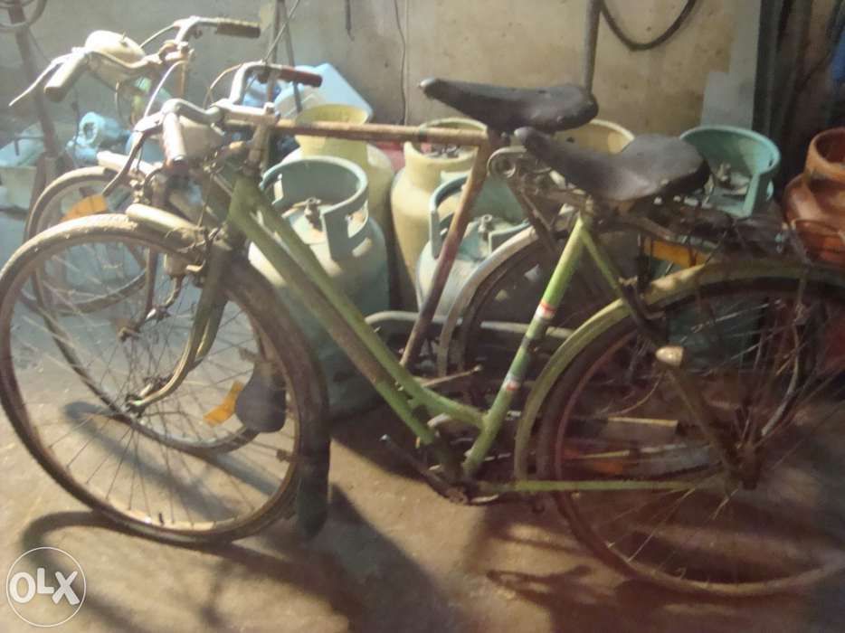 lote de Bicicletas pasteleiras antigas
